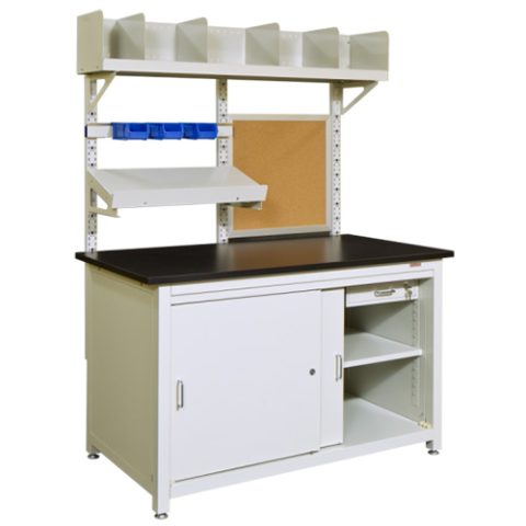 Pharmaceutical Lab Station